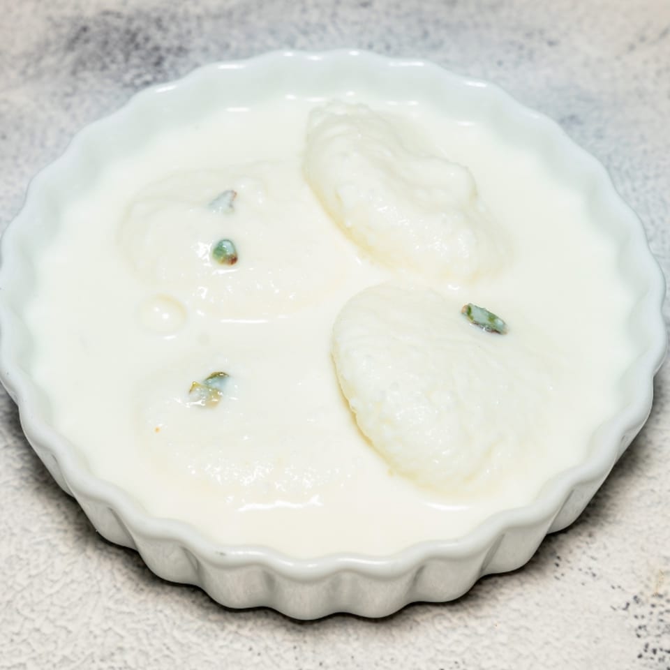 Refreshing Lassi: A Taste of India